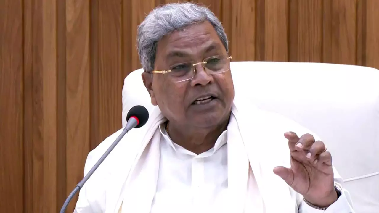 अरे मैं अभी जिंदा हूं भाई... Meta के ऑटो-ट्रांसलेशन टूल ने कर्नाटक के CM को बता दिया मरा हुआ, सिद्धारमैया खुद बता रहे सच