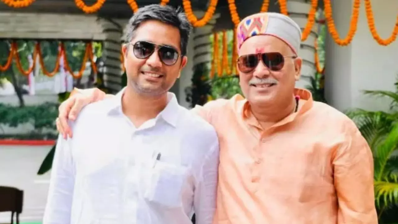 Happy Birthday चैतन्य बघेल, चलो जेल! छापेमारी के बाद पूर्व CM के बेटे को उठा ले गई ED, भूपेश बघेल ने कहा- तोहफों का धन्यवाद