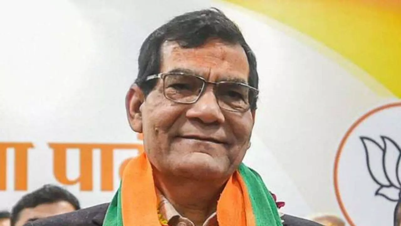 ना बिजली आएगी, ना बिल; नीतीश के Free वाले वादे की BJP के मंत्री ने ही ले ली मौज- Video ना बिजली आएगी, ना बिल; नीतीश के Free वाले वादे की BJP के मंत्री ने ही ले ली मौज- Video