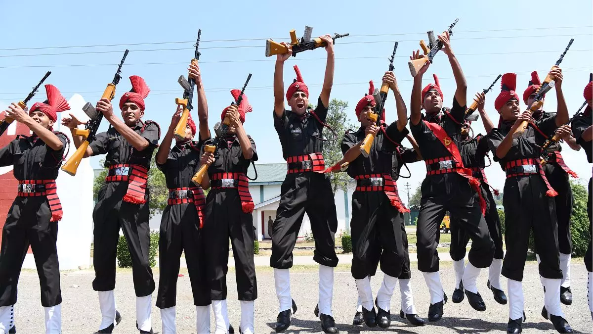 उत्तराखंड में अब पूर्व अग्निवीरों को सरकारी नौकरियों में मिलेगा 10 फीसदी आरक्षण, धामी सरकार कैबिनेट मीटिंग में लाएगी प्रस्ताव