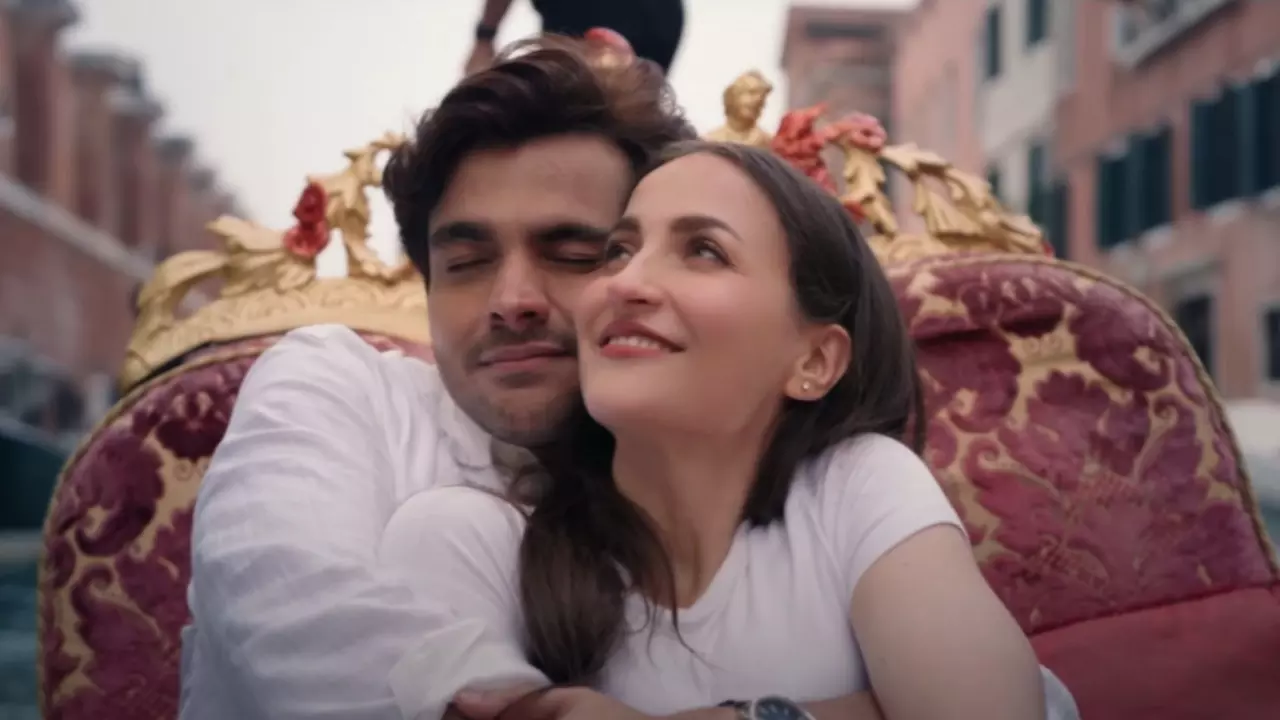 मुझे पागल कुत्ते ने काटा है.... Elli AvrRam को कभी डेट नहीं करना चाहते यूट्यूबर Ashish Chanchlani