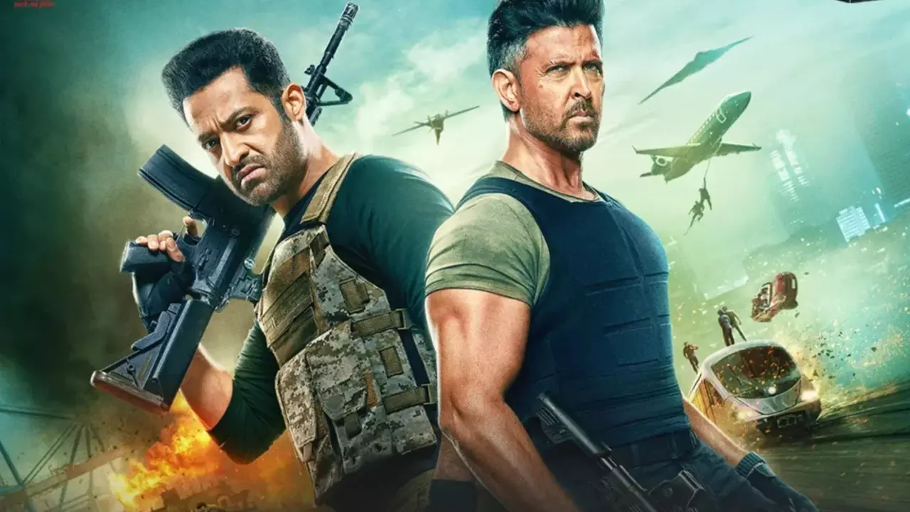 War 2 के न्यू पोस्टर के साथ अनाउंस हुई ट्रेलर डेट, Alia Bhatt की दिखेगी झलक!