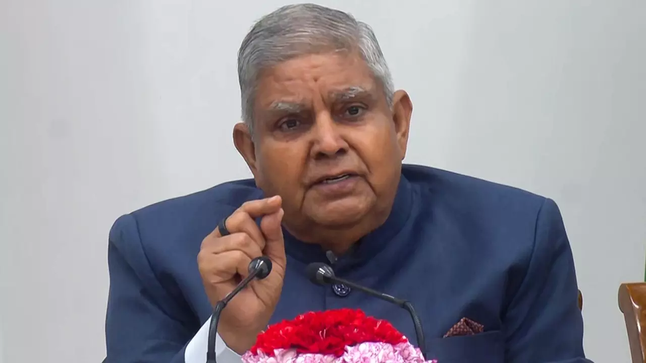 अभय चौटाला के अंगने में जगदीप धनखड़ का क्या काम, पूर्व उपराष्ट्रपति ने क्यों चुना INLD प्रमुख का फार्महाउस? अभय चौटाला के अंगने में जगदीप धनखड़ का क्या काम, पूर्व उपराष्ट्रपति ने क्यों चुना INLD प्रमुख का फार्महाउस?