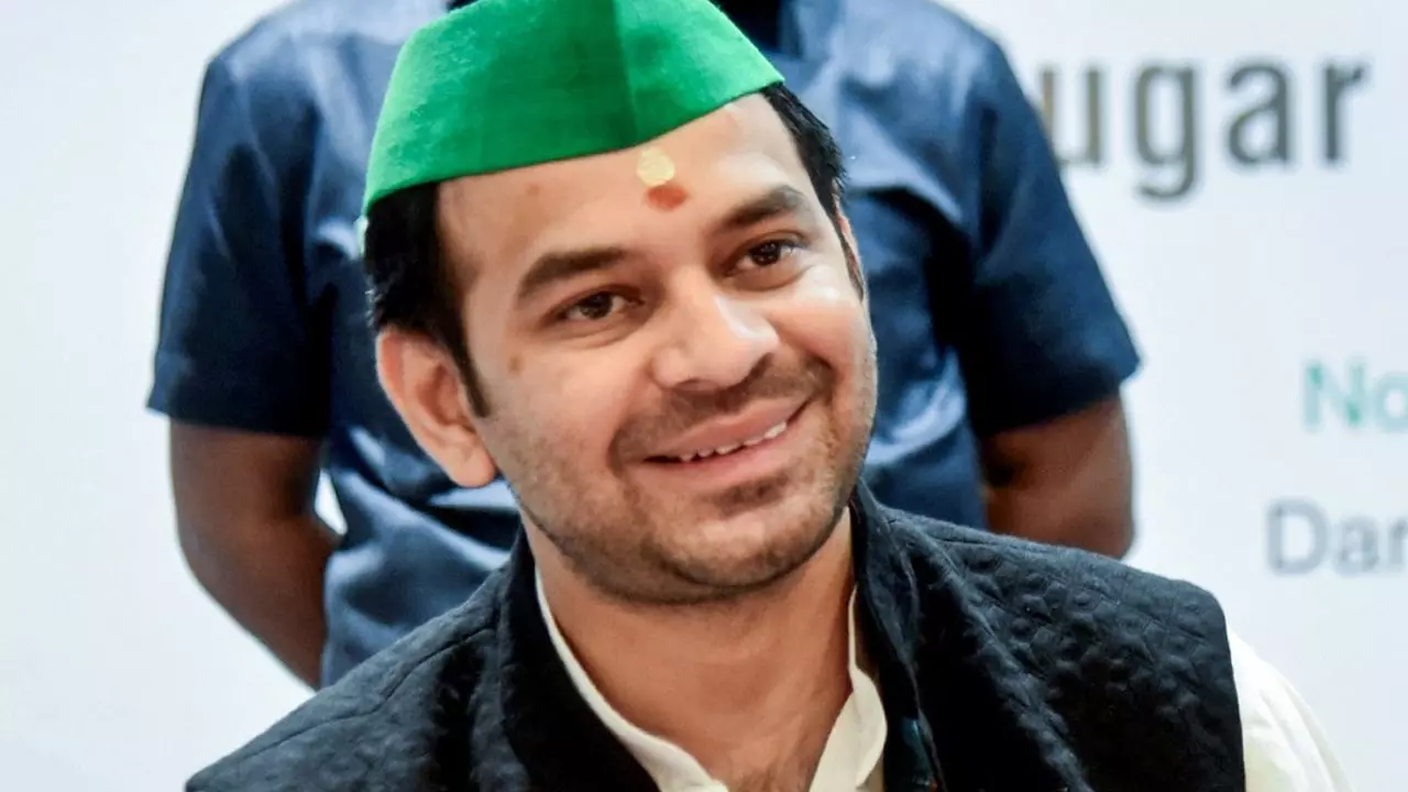 महुआ सीट में क्या है खास जो हसनपुर सीट छोड़कर यहां से चुनाव लड़ने पर अड़े हैं तेज प्रताप यादव?