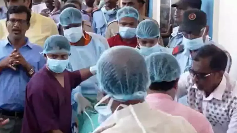 ओडिशा में जलाई गई 15 वर्षीय लड़की ने एम्स दिल्ली में तोड़ा दम, सीएम ने जताया दुख; अबतक क्यों नहीं पकड़े गए आरोपी?