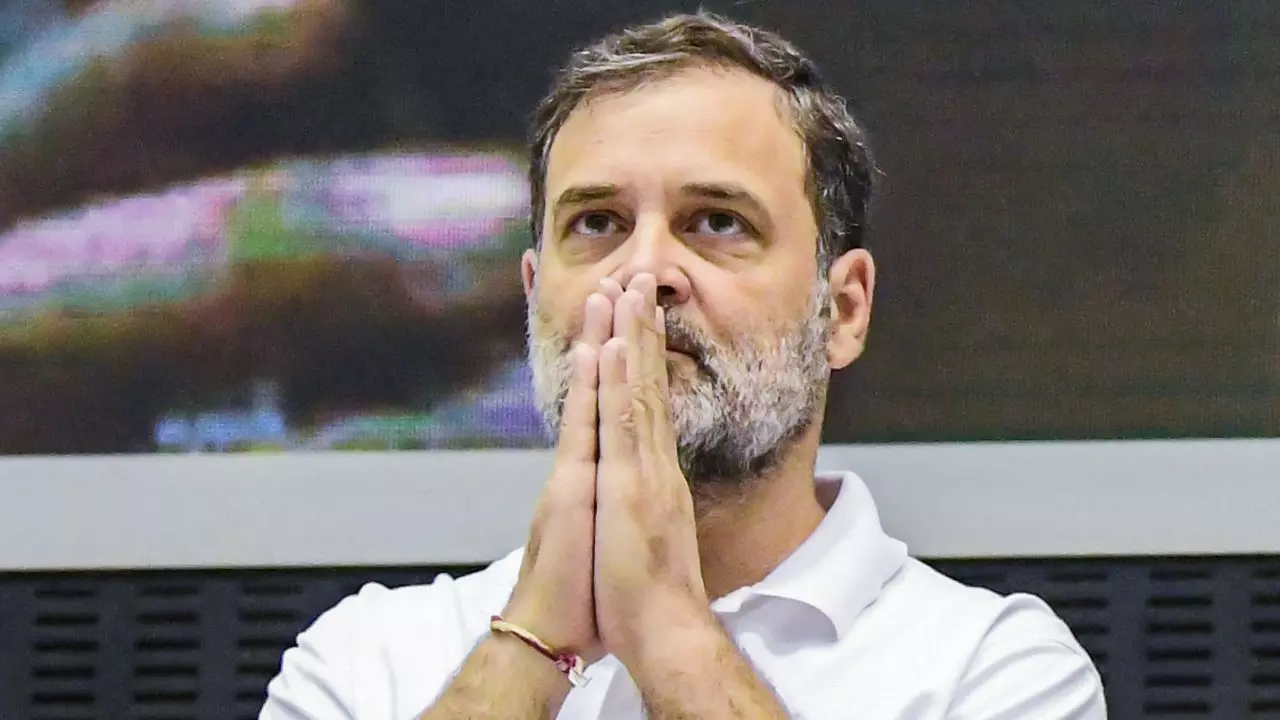 चीन ने 2,000 किमी ज़मीन हड़पी, ये आपको कैसे पता?, राहुल गांधी को SC से कड़ी फटकार, लेकिन मानहानि केस पर सुनवाई पर रोक