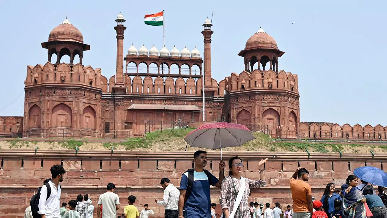 ऐसे होगी 15 अगस्‍त पर लाल किले की सुरक्षा? स्वतंत्रता दिवस से पहले ड्रिल में बम नहीं पकड़ पाई पुलिस, 7 सस्पेंड