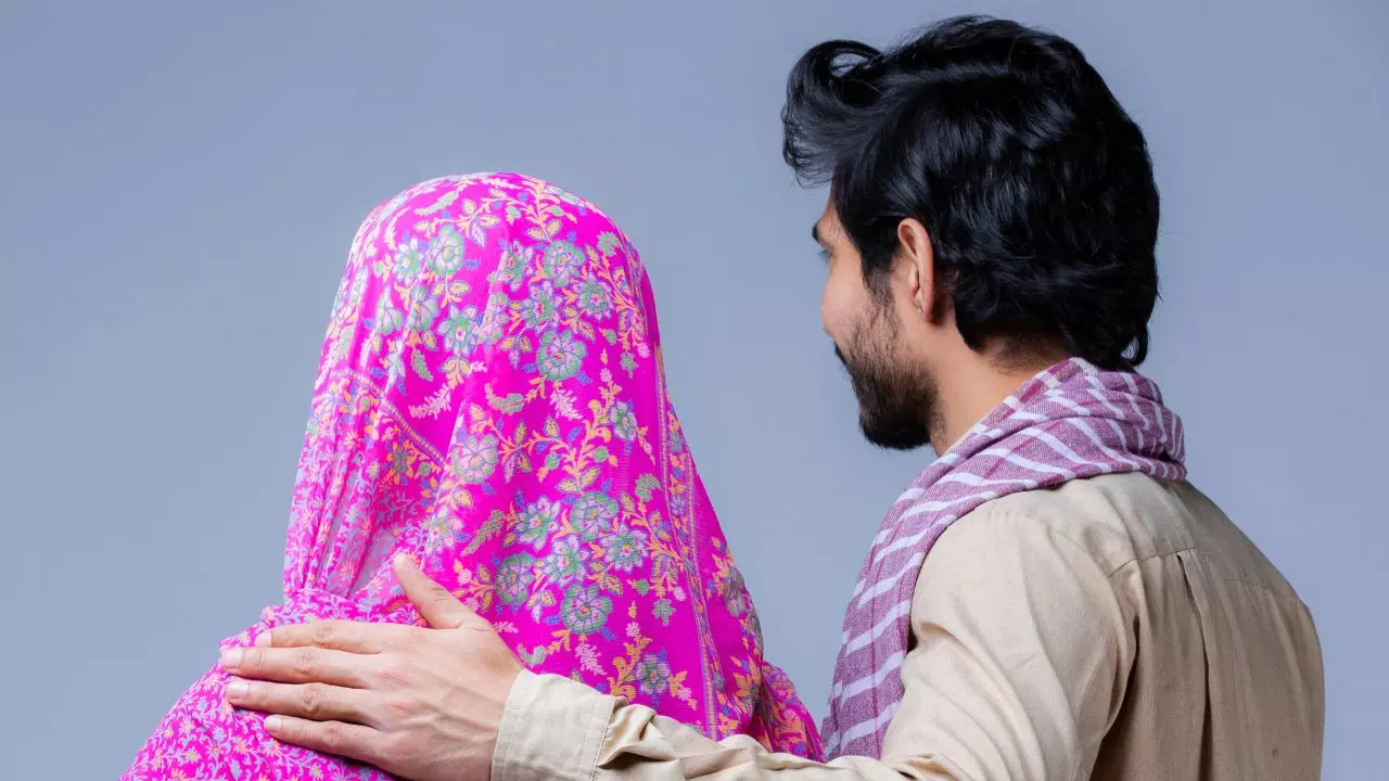 पंजाब के गांव का तालिबानी फरमान, लव मैरिज पर लगाई पाबंदी; परिवार की इजाजत के बिना की शादी तो होगा यह हाल