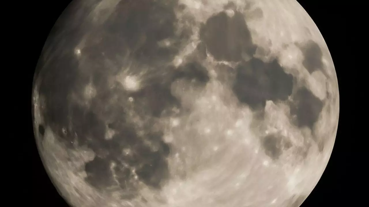 राहु-चंद्रमा की युति से बनेगा ग्रहण योग, 10 अगस्त के बाद इन राशि वालों की बढ़ेंगी मुश्किलें