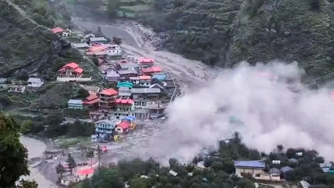 सिर्फ बारिश से ये संभव नहीं... पल भर में धराली कैसे बन गया मृत्युलोक? उत्तरकाशी में बादल फटने को लेकर वैज्ञानिकों ने किए ये सवाल
