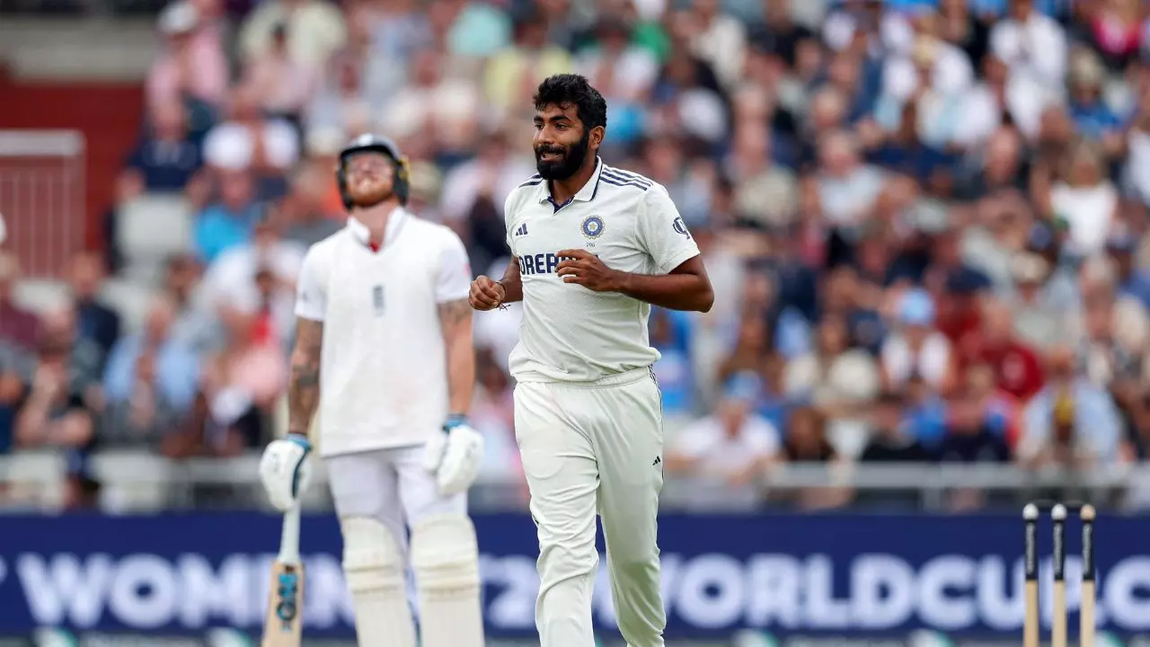 शास्त्री के बाद अब गावस्कर ने उड़ाई वर्कलोड मैनेजमेंट की धज्जियां; कहा - सीमा पर जवान भी यही सोचने लगें तो...