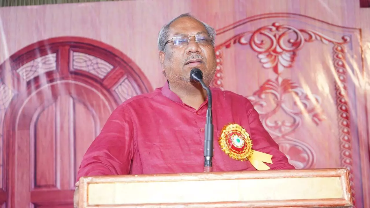 अरे गंगा मैया आशीर्वाद देने आईं... बाढ़ पर मंत्री जी का विवादित बयान, महिला ने कहा- आप भी यहीं रुक जाइए