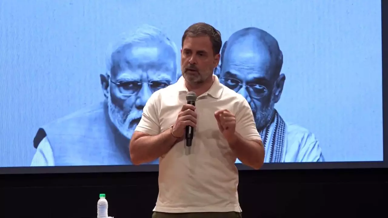 एक ही पते पर 46 वोटर, राहुल गांधी की ये बातें सुन फिर भड़केगा चुनाव आयोग - पढ़ें 10 बड़ी बातें