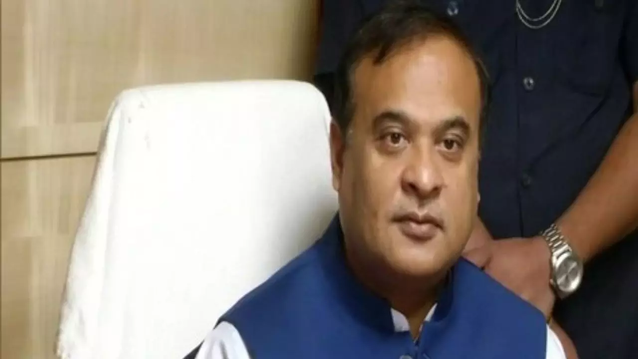 6 समुदायों को राहत? विदेशी ट्रिब्यूनल केस वापसी पर सीएम हिमंत ने तोड़ी चुप्पी, जानें क्या है मामला 6 समुदायों को राहत? विदेशी ट्रिब्यूनल केस वापसी पर सीएम हिमंत ने तोड़ी चुप्पी, जानें क्या है मामला
