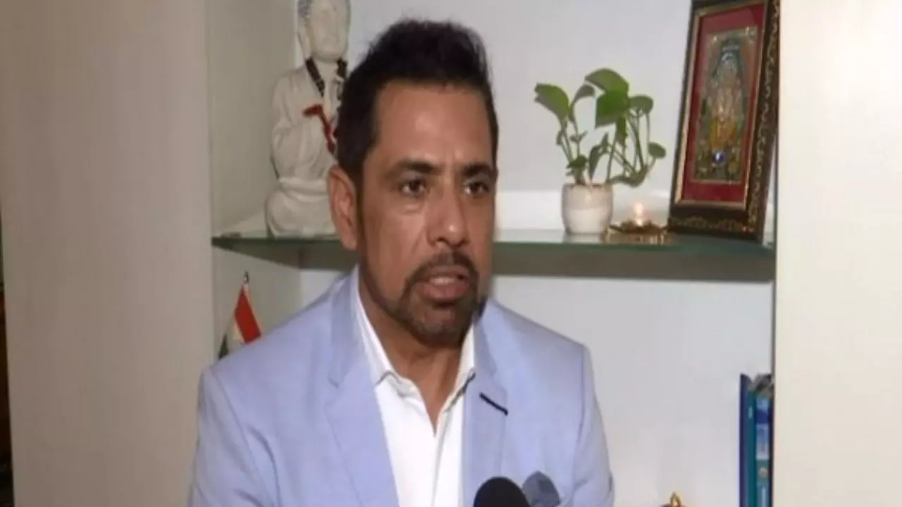 गुरुग्राम में घूस की ज़मीन, वाड्रा पर ED का सर्जिकल स्ट्राइक, सत्ता के दम पर खेला गया खेल
