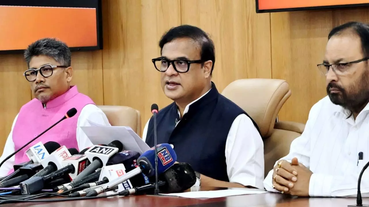 अब असमिया नाम से जाना जाएगा ढकापट्टी! जानें एक झगड़े की वजह से मुख्यमंत्री हिमंत बिस्वा सरमा ने क्यों लिया फैसला