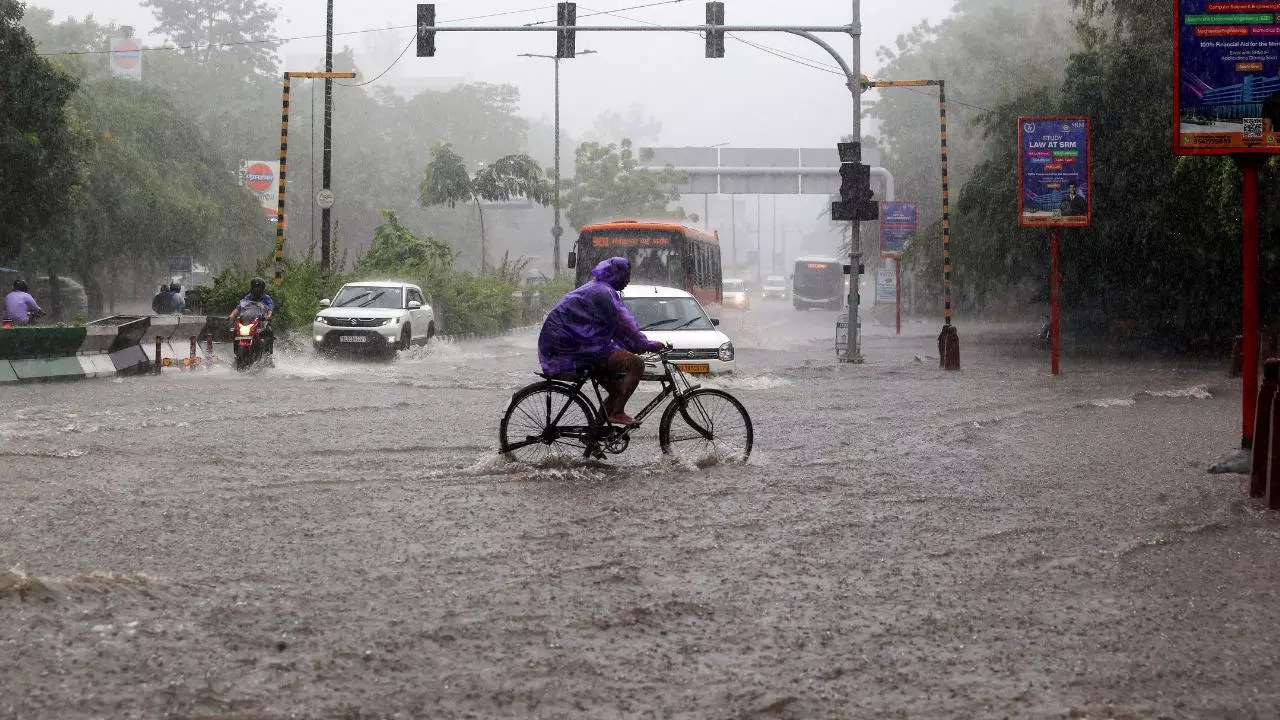 दिल्ली-NCR में 11 से 12 अगस्त तक बारिश के आसार, मौसम विभाग ने यूपी से बिहार तक जारी किया अलर्ट
