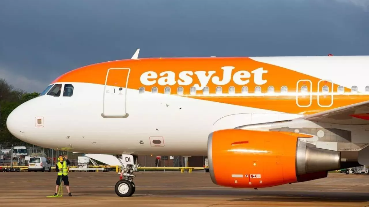 इसका करियर गया.....ईज़ीजेट पायलट की शर्मनाक हरकत, केप वर्डे रिसॉर्ट में नशे में नग्न घूमने पर सस्पेंड