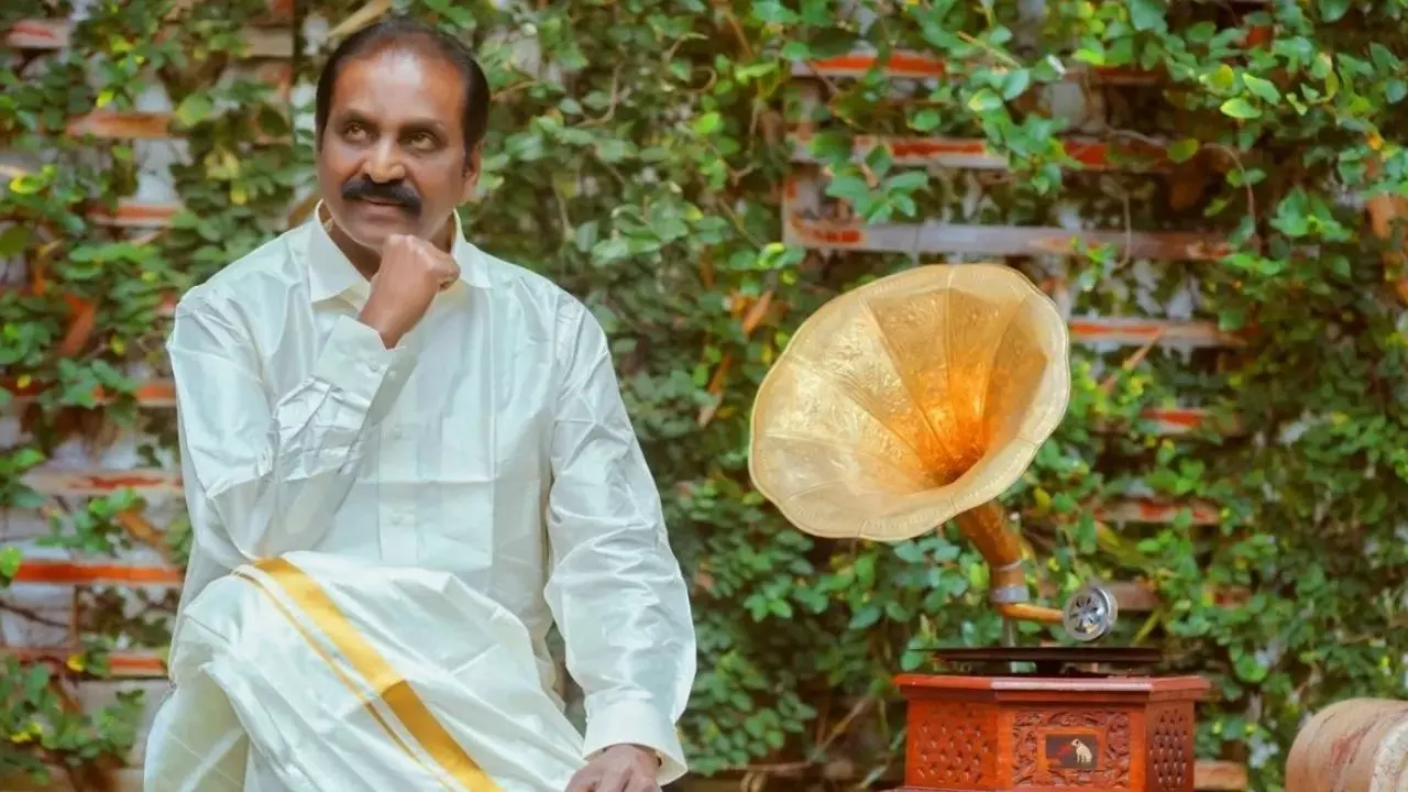 कौन हैं तमिल गीतकार और कवि Vairamuthu जिनकी भगवान राम पर टिप्‍पणी को लेकर मचा बवाल?