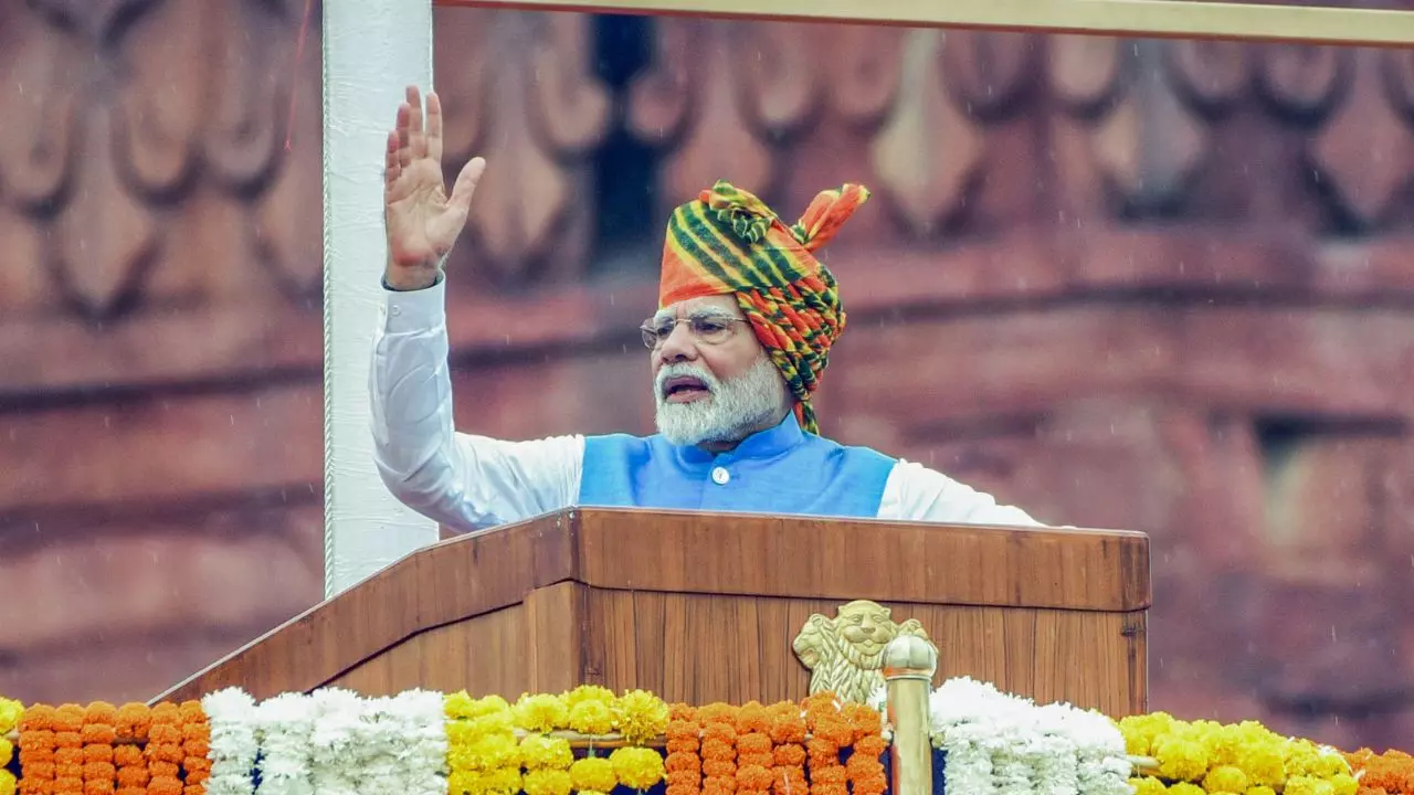 लाल किले के प्राचीर से देश को 12वीं बार संबोधित करेंगे पीएम मोदी, पाक और ट्रंप से देंगे करारा जवाब; 1000 CCTV से होगी निगरानी