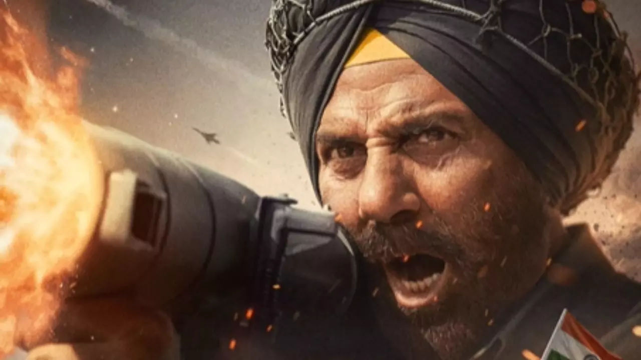 इंडिपेंडेंस डे के खास मौके पर रिलीज हुआ Border 2 का मोशन पोस्टर, आंखों में जज्बा हाथ में बंदूक लिए दिखे Sunny Deol इंडिपेंडेंस डे के खास मौके पर रिलीज हुआ Border 2 का मोशन पोस्टर, आंखों में जज्बा हाथ में बंदूक लिए दिखे Sunny Deol