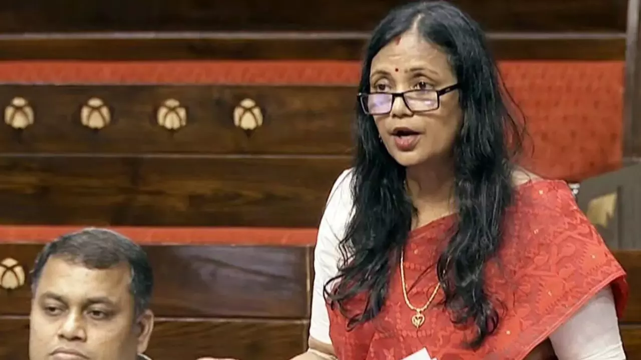 अगर आरोप सही तो... Mahindra कंपनी का ये कर्मचारी महिला सांसद को देता है रेप और हत्या धमकी