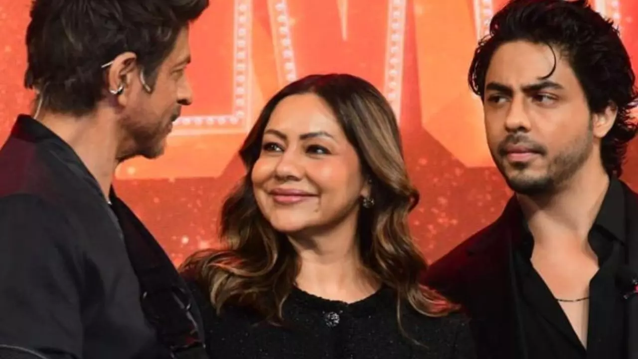 उल्लू बना लेना पर ज़ीरो मत बनाना....Aryan Khan की शो लॉन्च पर Shahrukh Khan की अपील