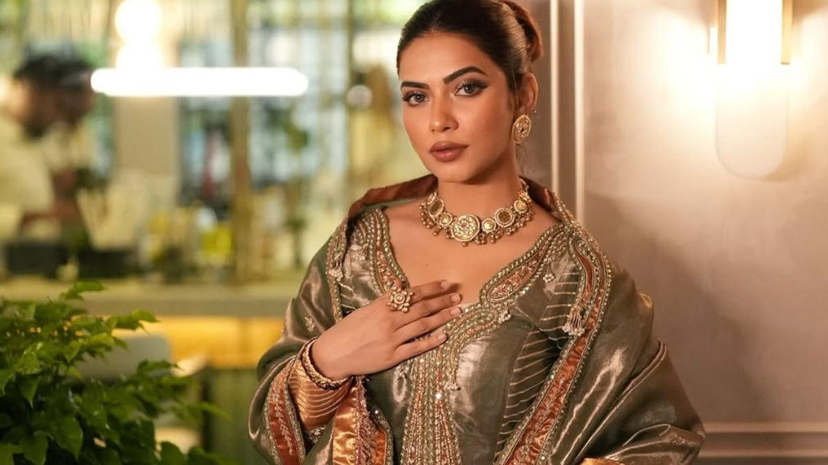 Bigg Boss 19 में Trp का खेल बिगाड़ रहे ये 5 कंटेस्टेंट्स, 24 घंटे एक कोने में रहते हैं बैठे 2 Nagma Mirajkar