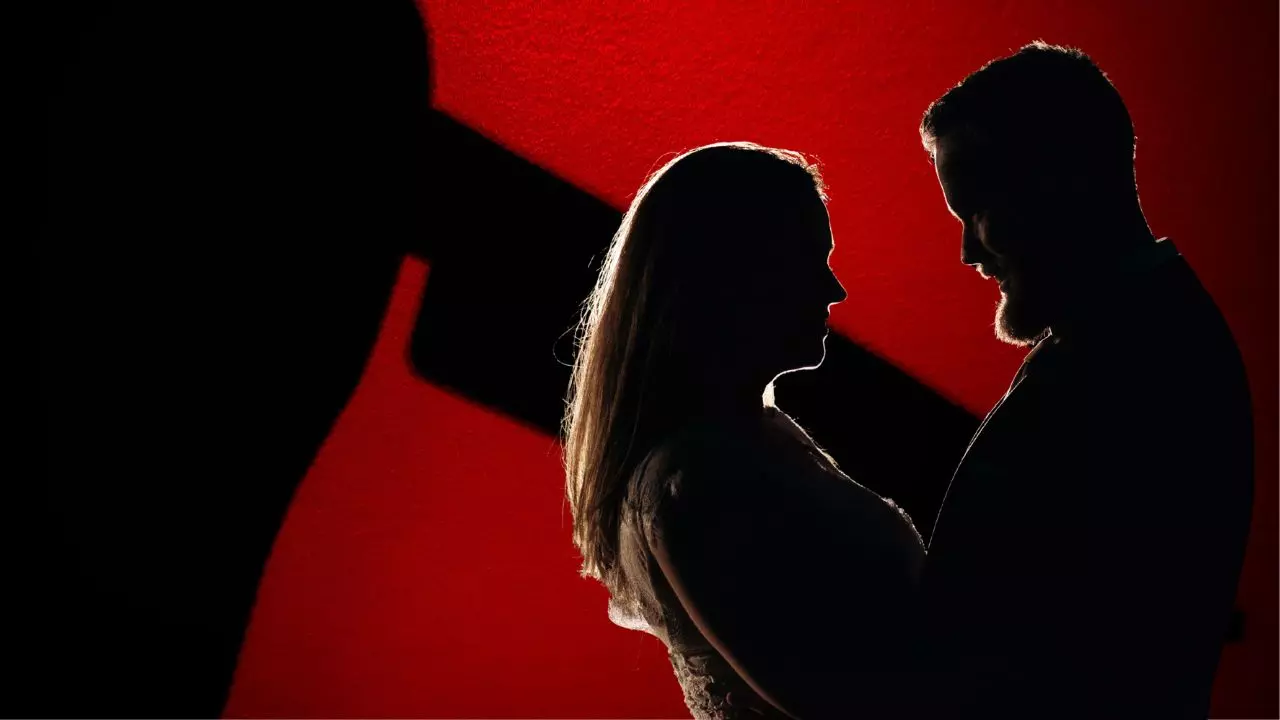 प्रॉपर्टी के चलते बेटी ने ले ली पिता की जान, प्रेमी संग मिलकर शराब में मिलाया था जहर; 5 साल बाद ऐसे सुलझी गुत्थी