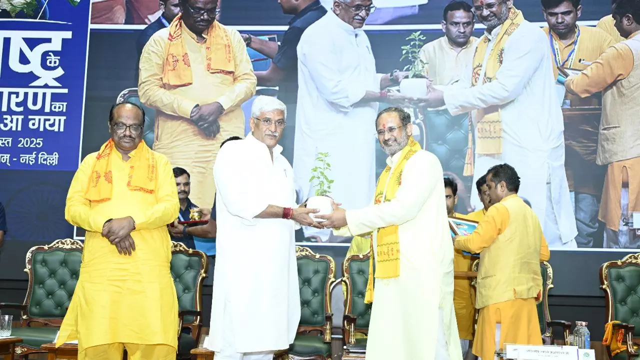 देश जाग उठा है, अब विश्व को जगाएगा; दीप प्रज्वलन से शांति-पाठ तक- भारत मंडपम में ऐतिहासिक समारोह ने दिया विश्व जागरण का संदेश