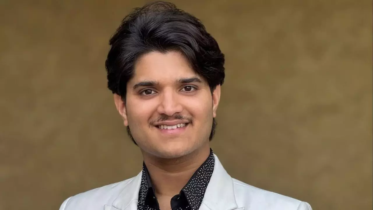24 साल की उम्र में 61 करोड़ की नेट वर्थ! कौन हैं Bigg Boss 19 के नए कंटेस्टेंट Mridul Tiwari