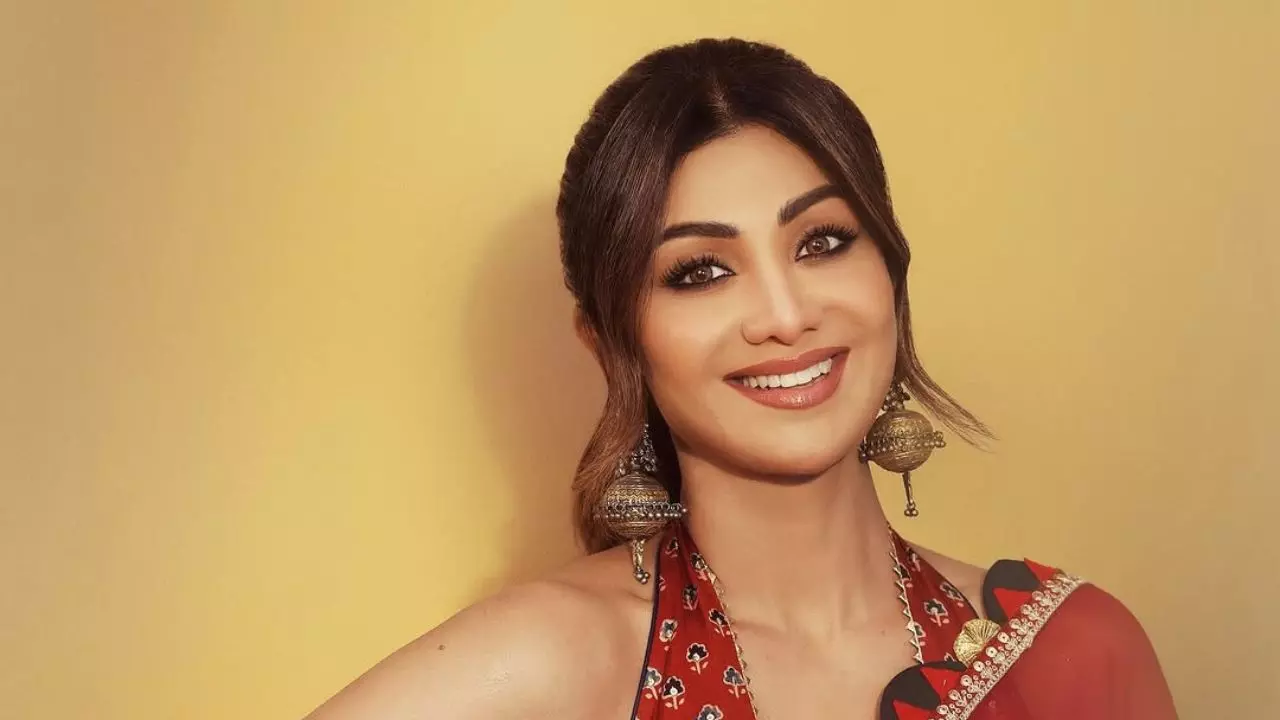 इस बार Shilpa Shetty के घर नहीं आएंगे गणपति बप्पा, एक्ट्रेस ने माफी मांगते हुए बताई वजह इस बार Shilpa Shetty के घर नहीं आएंगे गणपति बप्पा, एक्ट्रेस ने माफी मांगते हुए बताई वजह
