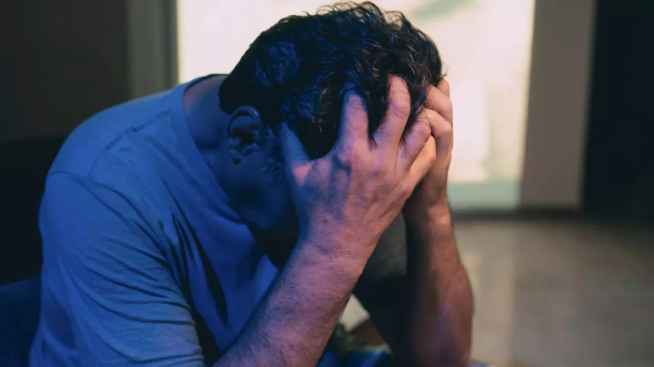 गुड़गांव के इंजीनियर को 26 लाख भी नहीं पड़ते पूरे, कहा- बीवी के चलते नहीं बच रहे पैसे