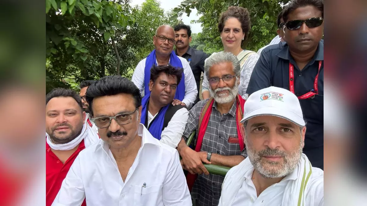 हिंदी विरोधी एमके स्‍टालिन का बिहार में क्‍या काम? बीजेपी के निशाने पर तमिलनाडु के सीएम, कहा - हिम्‍मत है तो...