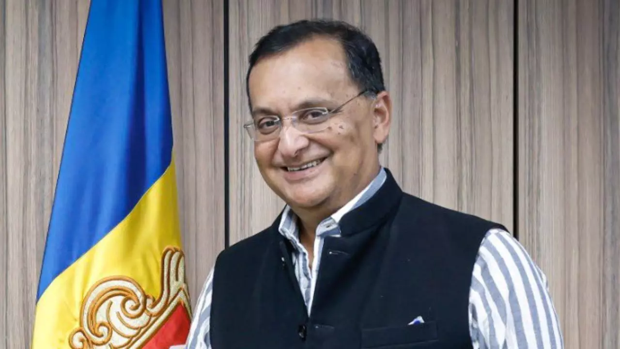 30 साल का तजुर्बा, विदेश नीति के माहिर, जानें कौन हैं Dinesh K Patnaik, जिन्हें भारत ने कनाडा में नया हाई कमिश्नर?