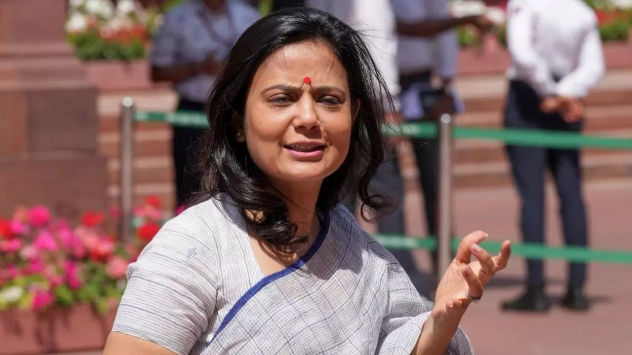 VIDEO; अमित शाह का सिर काटकर..., महुआ मोइत्रा के बयान पर बंगाल में बवाल; टीएमसी और भाजपा आमने-सामने