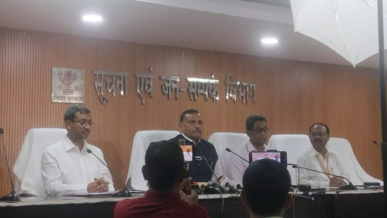 अब हर महिला बनेगी आत्मनिर्भर! नीतीश सरकार लाई मुख्यमंत्री महिला रोजगार योजना अब हर महिला बनेगी आत्मनिर्भर! नीतीश सरकार लाई मुख्यमंत्री महिला रोजगार योजना