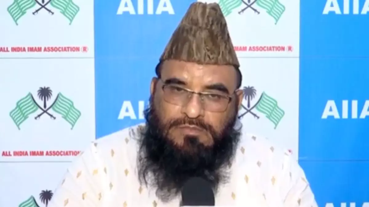 Aaj ki Taaza Khabar: भागवत के ‘हिंदू राष्ट्र’ बयान पर मौलाना रशीदी बोले- देश संविधान से चलता है, गीता-कुरान से नहीं; 29 अगस्त की बड़ी खबरें