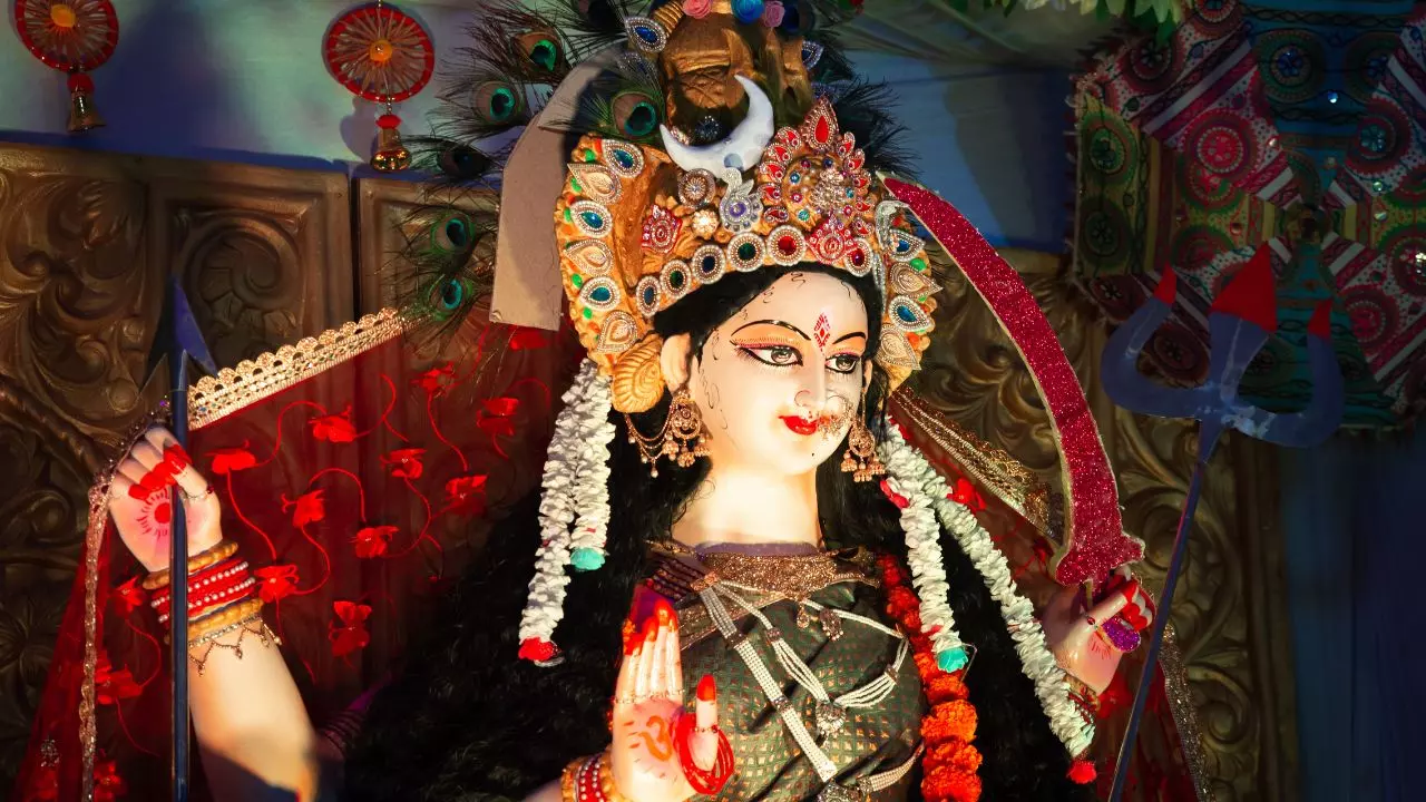 सितंबर माह में शारदीय नवरात्रि, पितृपक्ष और विश्वकर्मा पूजा जैसे व्रत-त्योहार, जानिए इनकी तारीखें सितंबर माह में शारदीय नवरात्रि, पितृपक्ष और विश्वकर्मा पूजा जैसे व्रत-त्योहार, जानिए इनकी तारीखें