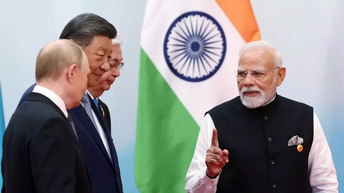 मोदी-पुतिन-जिनपिंग की केमिस्ट्री से तिलमिलाए ट्रंप, कहा- अमेरिका ने भारत और रूस को चीन के हाथों खो दिया मोदी-पुतिन-जिनपिंग की केमिस्ट्री से तिलमिलाए ट्रंप, कहा- अमेरिका ने भारत और रूस को चीन के हाथों खो दिया