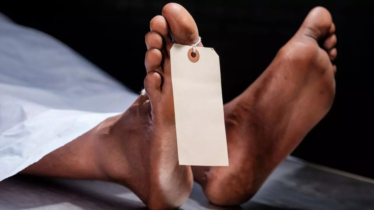 अंतिम संस्कार के अगले ही दिन लौट आया पिता, घरवालों के उड़े होश, आखिर किसकी थी वो लाश?