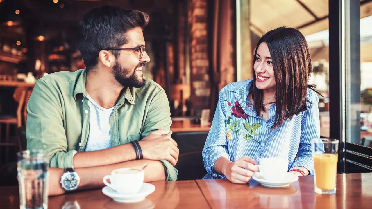 अब ये क्या बवाल है? खुद सुंदर होकर ये महिला करती है बदसूरत मर्दों को डेट, Gen Z का Shrekking डेटिंग ट्रेंड अब ये क्या बवाल है? खुद सुंदर होकर ये महिला करती है बदसूरत मर्दों को डेट, Gen Z का Shrekking डेटिंग ट्रेंड