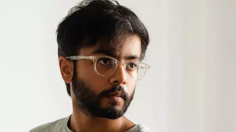 Abidur Chowdhury : जानिए Apple के सबसे पतले iPhone Air को डिजाइन करने वाले शख्स को Abidur Chowdhury : जानिए Apple के सबसे पतले iPhone Air को डिजाइन करने वाले शख्स को