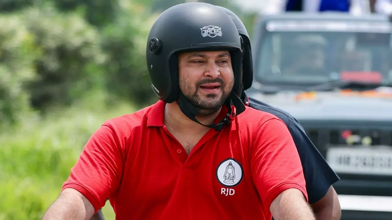 वोट अधिकार यात्रा के बाद तेजस्‍वी की बिहार अधिकार यात्रा, 10 जिलों का दौरा करने की क्यों पड़ी जरूरत?