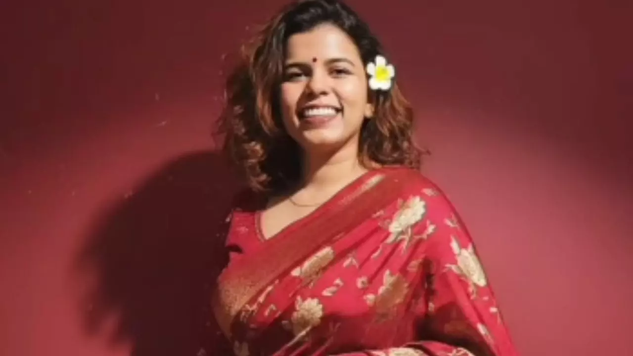 Banana AI Saree ट्रेंड ने इंटरनेट पर मचाया धमाल, इन 5 स्टेप्स में आप भी क्रिएट कर सकती हैं ट्रेडिंग फोटो Banana AI Saree ट्रेंड ने इंटरनेट पर मचाया धमाल, इन 5 स्टेप्स में आप भी क्रिएट कर सकती हैं ट्रेडिंग फोटो