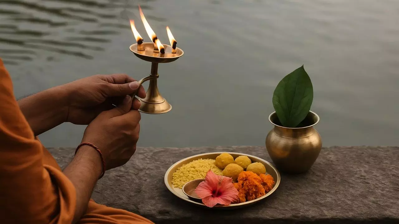 इंदिरा एकादशी पर इस उपाय से प्रसन्न होते हैं पितृगण, जानिए महत्व और शुभ मुहूर्त