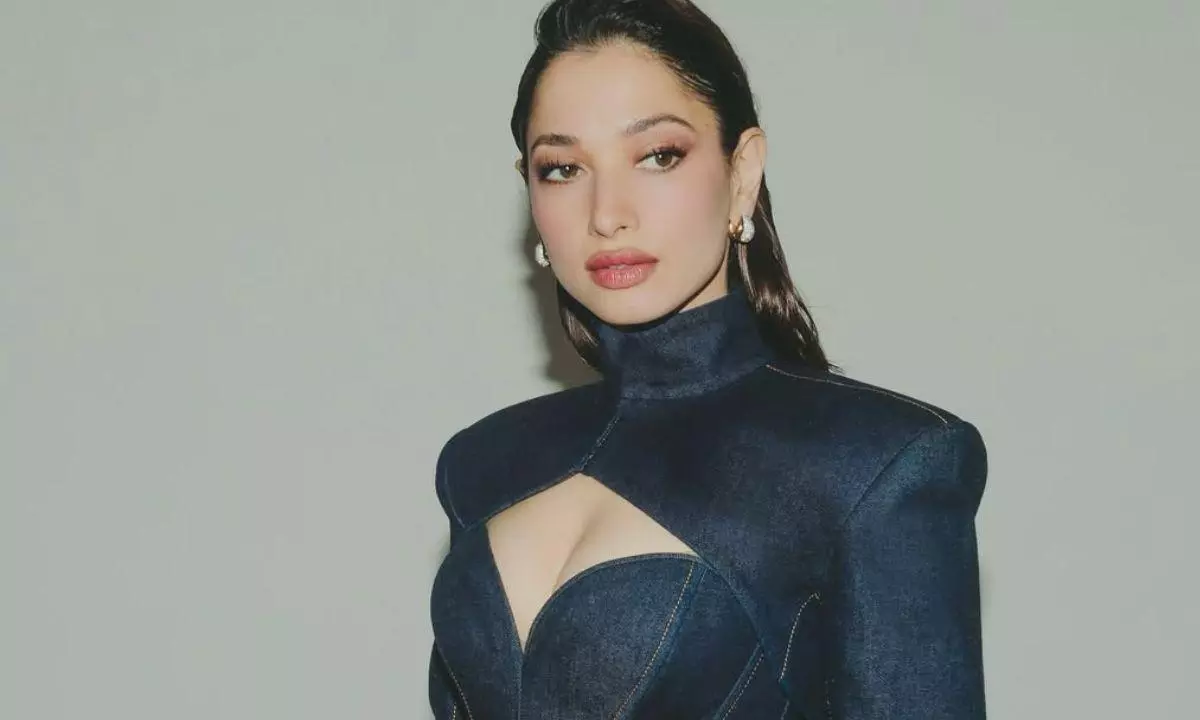Tamannaah Bhatia का नया डेनिम ड्रेस लुक वायरल