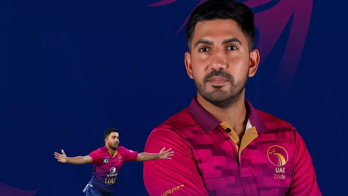 कौन हैं Zunaid Siddique? UAE के गेंदबाज ने Asia Cup में रचा इतिहास, भुवनेश्वर कुमार के खास क्लब में हुआ शामिल