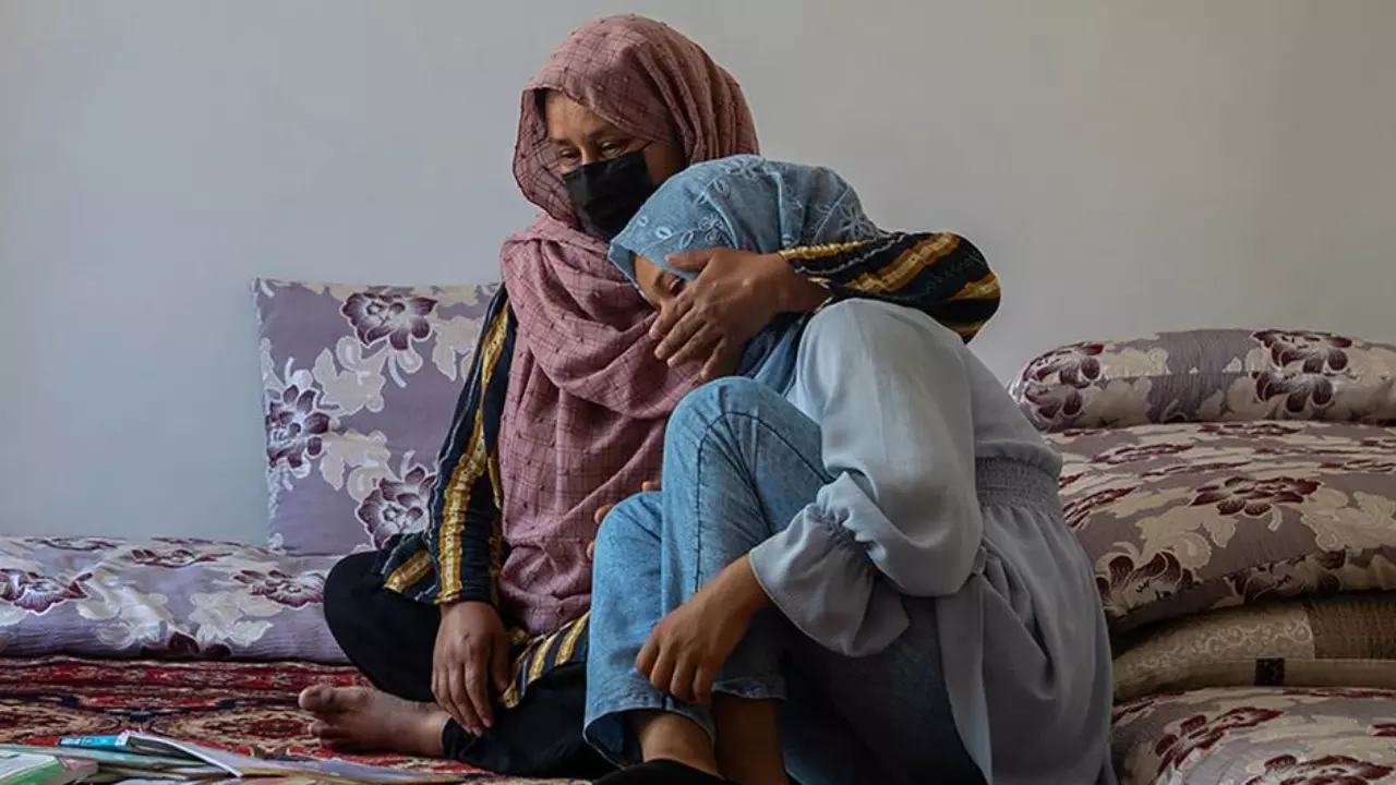 तालिबान का तुगलगी फरमान: महिला लेखन पर ताला, अफगान यूनिवर्सिटीज में नहीं पढ़ाई जाएंगी ये किताबें
