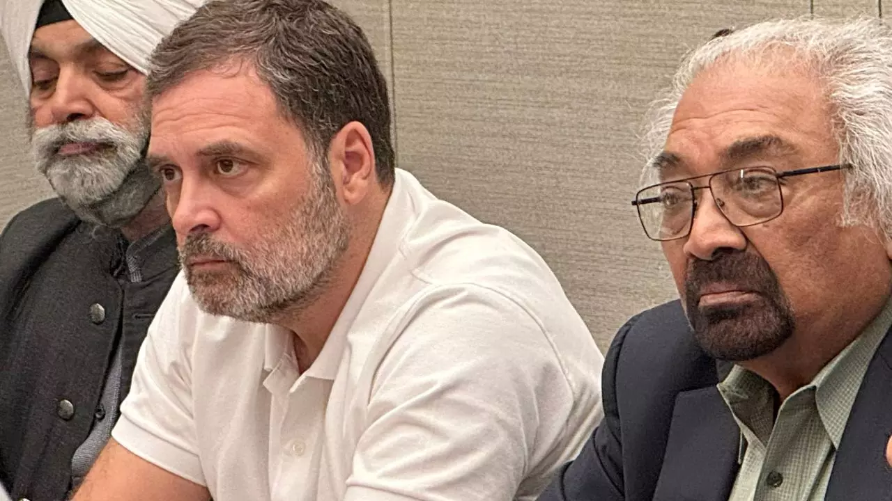 विवादों के कांग्रेसी नेता! सैम पित्रोदा को घर जैसा लगता है पाकिस्तान; राहुल गांधी के खास पर भड़की बीजेपी विवादों के कांग्रेसी नेता! सैम पित्रोदा को घर जैसा लगता है पाकिस्तान; राहुल गांधी के खास पर भड़की बीजेपी